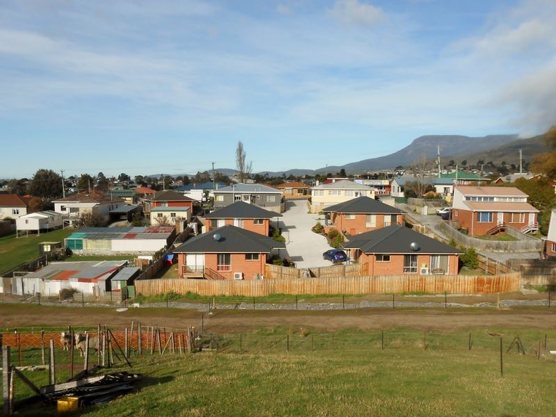 9 Leighland Road, Claremont TAS 7011