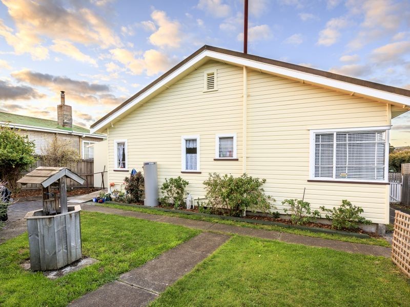 12 Laguna Place, Derwent Park TAS 7009