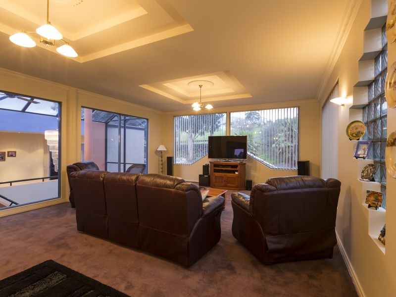 13 Lowestoft Avenue, Berriedale TAS 7011