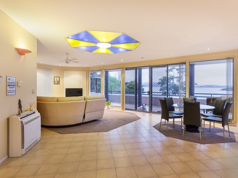 13 Lowestoft Avenue, Berriedale TAS 7011