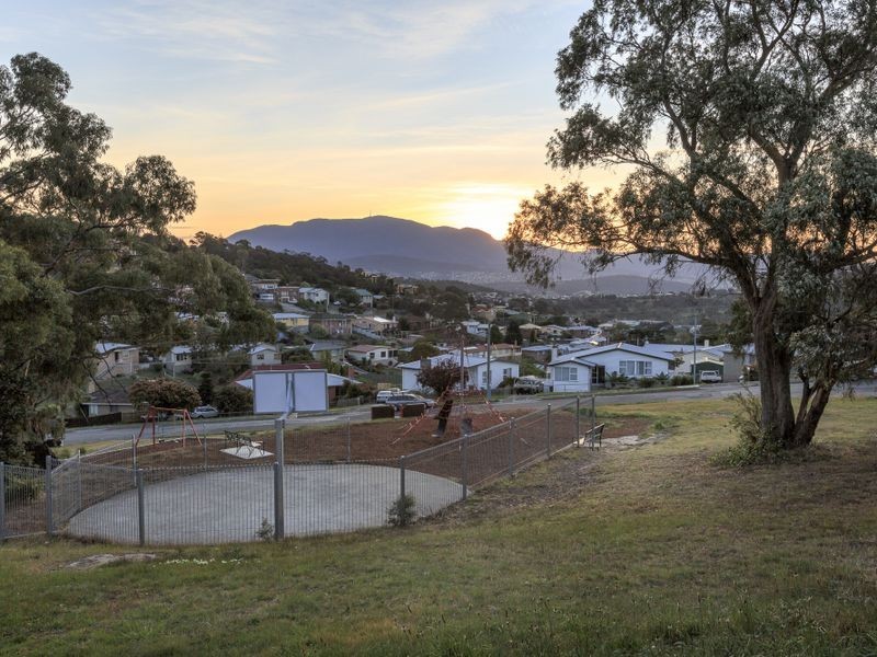 17 Barana Street, Mornington TAS 7018