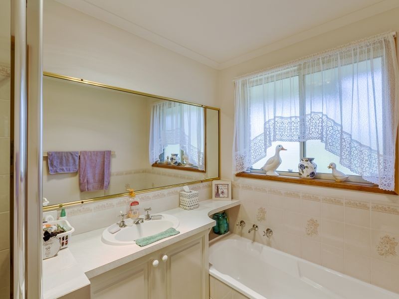 2/5 Godfrey Road, Claremont TAS 7011