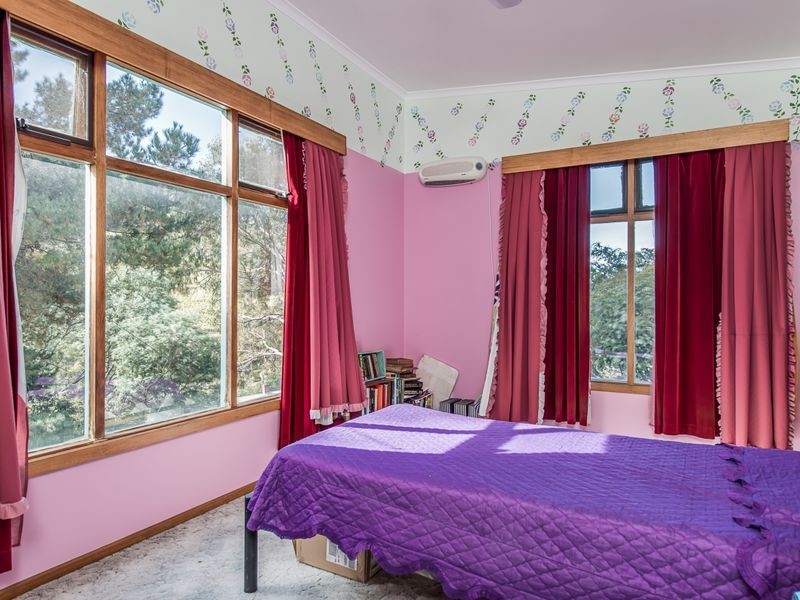 22 McRobies Road, South Hobart TAS 7004