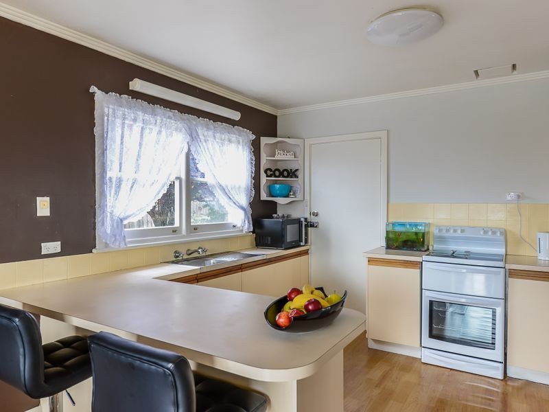 31 Sunshine Road, Austins Ferry TAS 7011