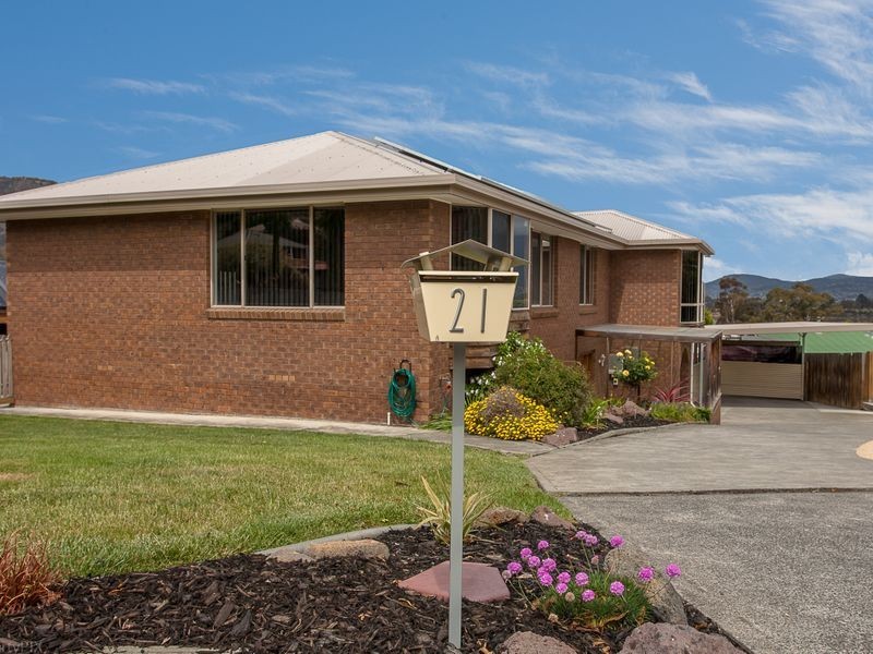 21 Clives Avenue, Old Beach TAS 7017