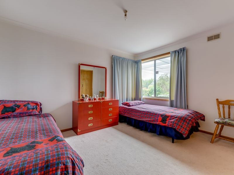 25 Sunshine Road, Austins Ferry TAS 7011