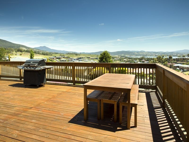 33 Arncliffe Road, Austins Ferry TAS 7011