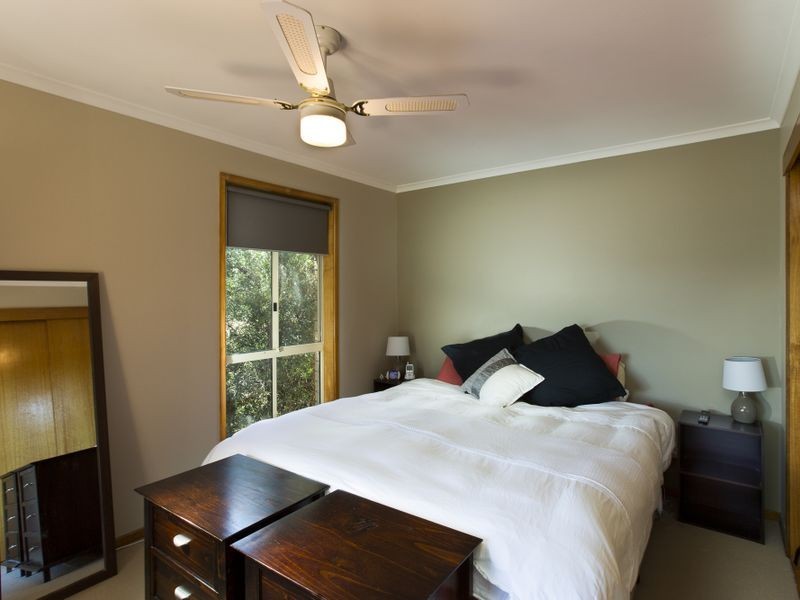 33 Arncliffe Road, Austins Ferry TAS 7011