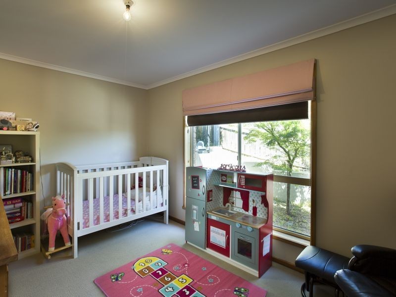 33 Arncliffe Road, Austins Ferry TAS 7011