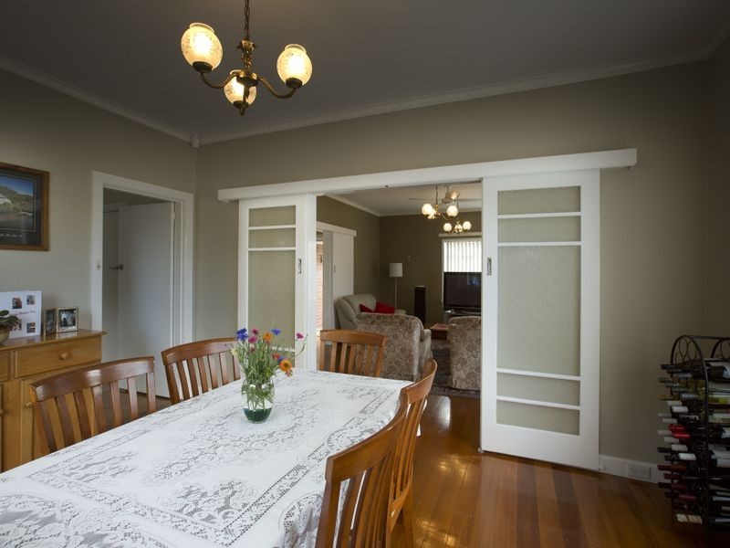 26 Edge Avenue, Lenah Valley TAS 7008