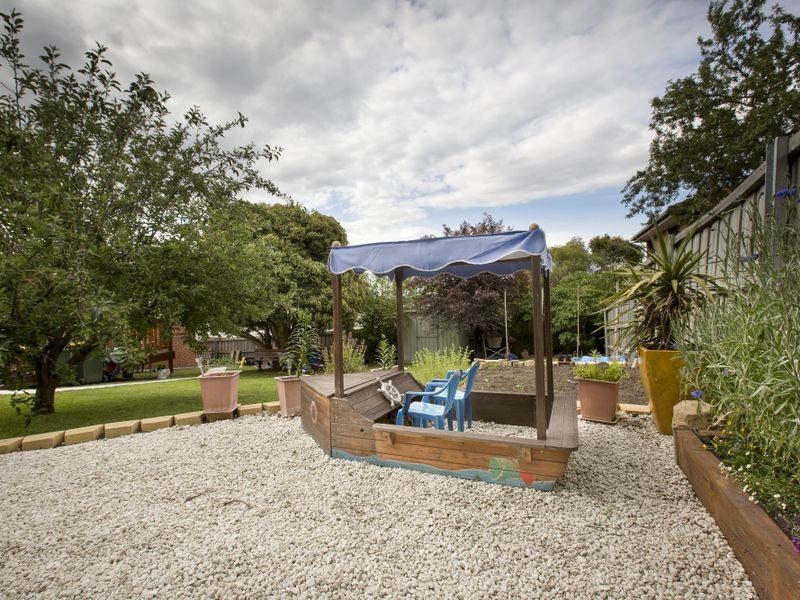 26 Edge Avenue, Lenah Valley TAS 7008