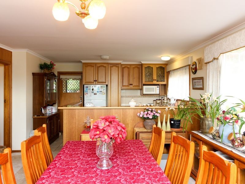 32 Alwyn Road, Lenah Valley TAS 7008