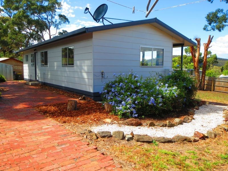 2 Woodtha Street, Carlton TAS 7173