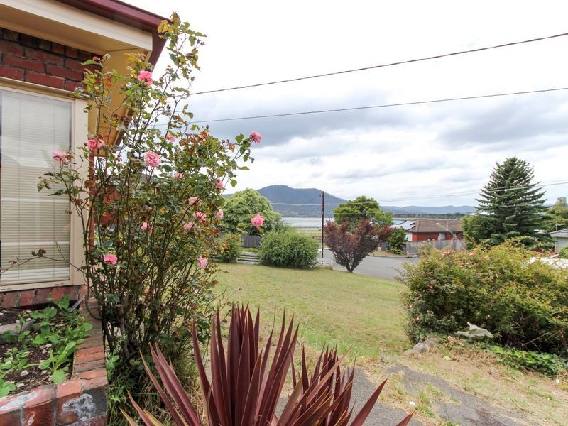 8 Roseville Place, Glenorchy TAS 7010