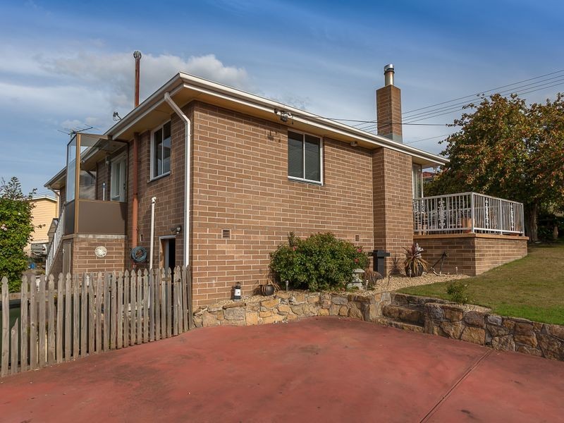 4 Currajong Street, Mornington TAS 7018