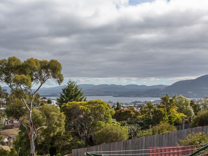 13 Daylesford Road, Glenorchy TAS 7010