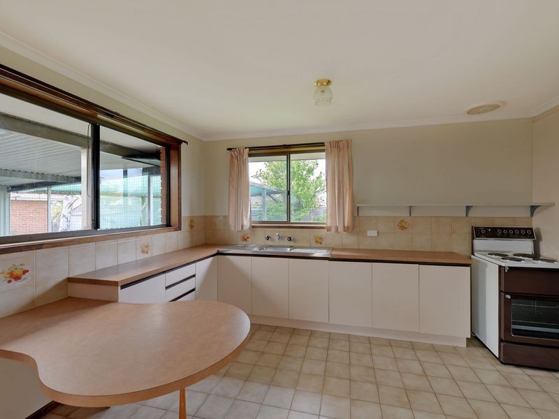 2/4 Ruthwell Street, Montrose TAS 7010