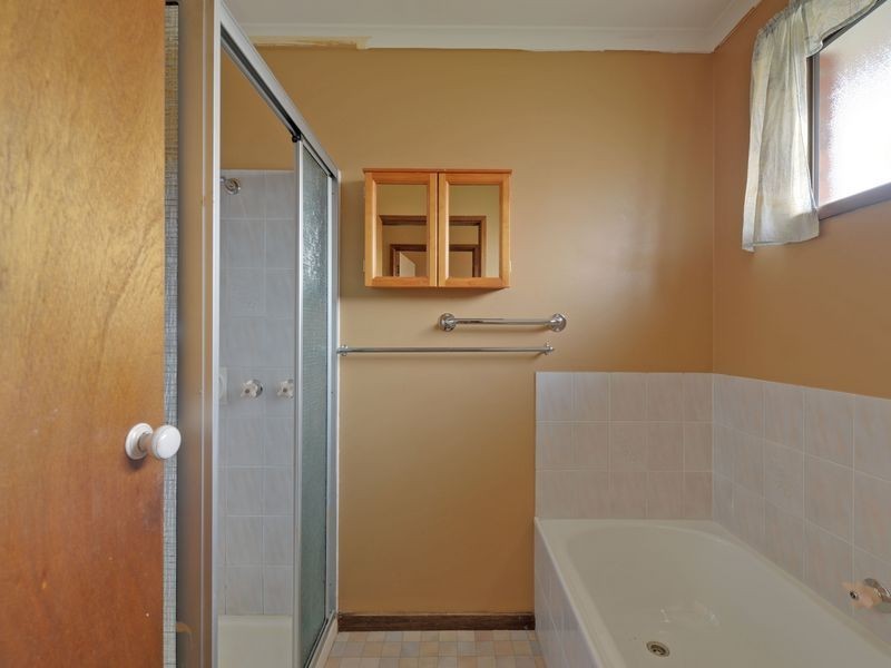 2/4 Ruthwell Street, Montrose TAS 7010