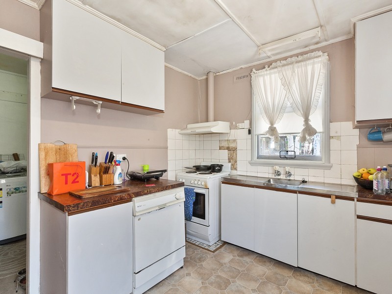 36 Adelphi Road, Claremont TAS 7011