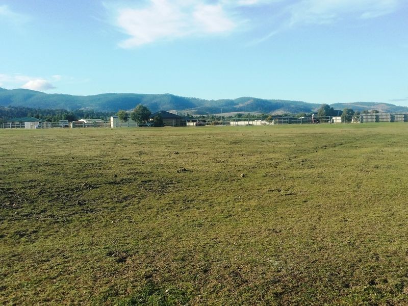 2/5 Alec Campbell Drive, Brighton TAS 7030