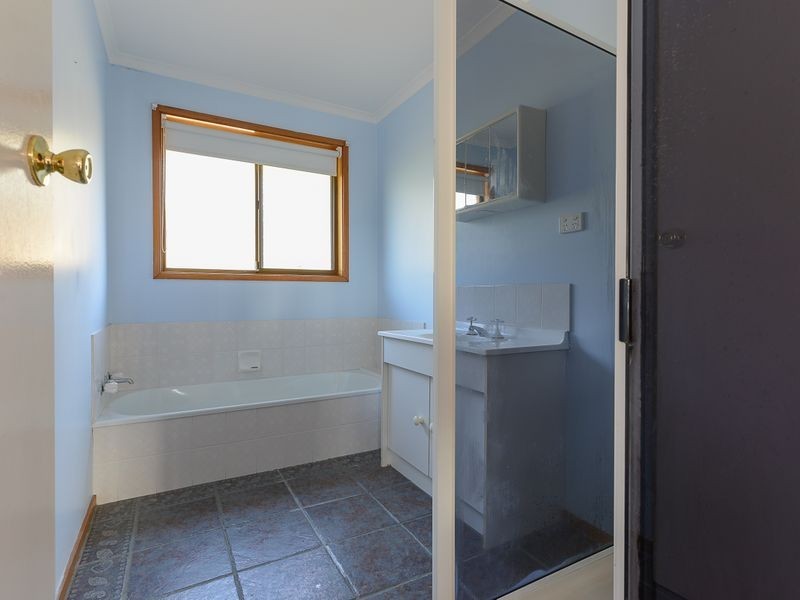 59 Arncliffe Road, Austins Ferry TAS 7011