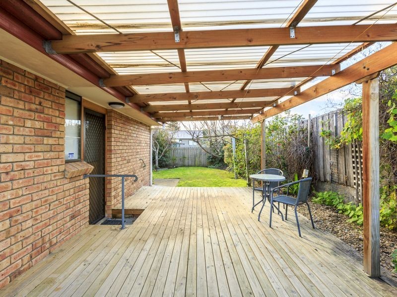 2/12 Penguin Drive, Glenorchy TAS 7010