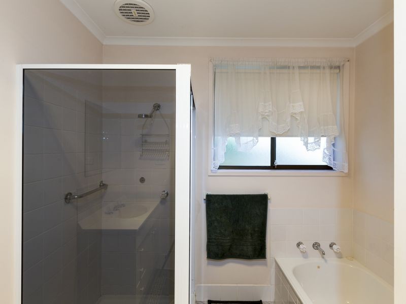2/12 Penguin Drive, Glenorchy TAS 7010
