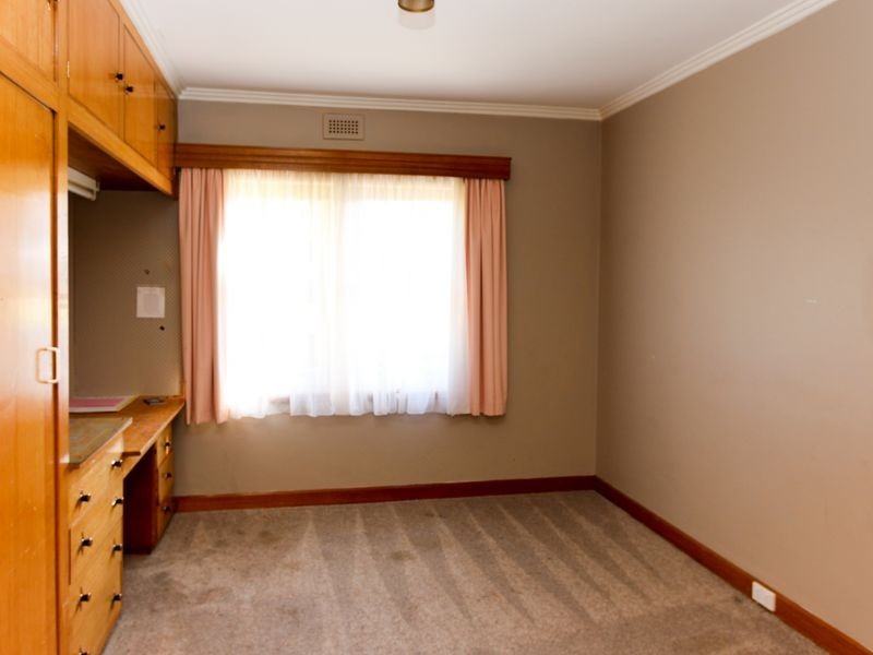 11 Barclay Crescent, Rosetta TAS 7010