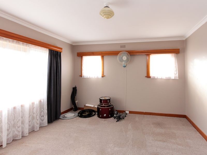 11 Barclay Crescent, Rosetta TAS 7010