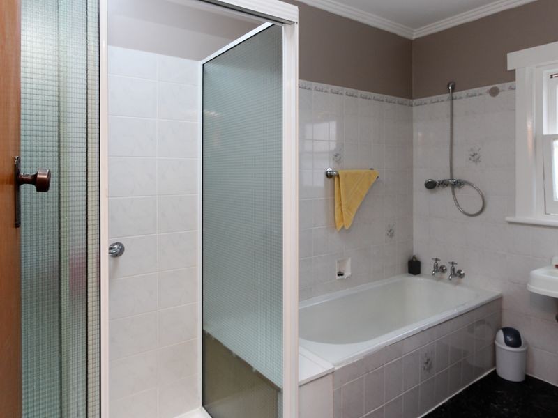 11 Barclay Crescent, Rosetta TAS 7010