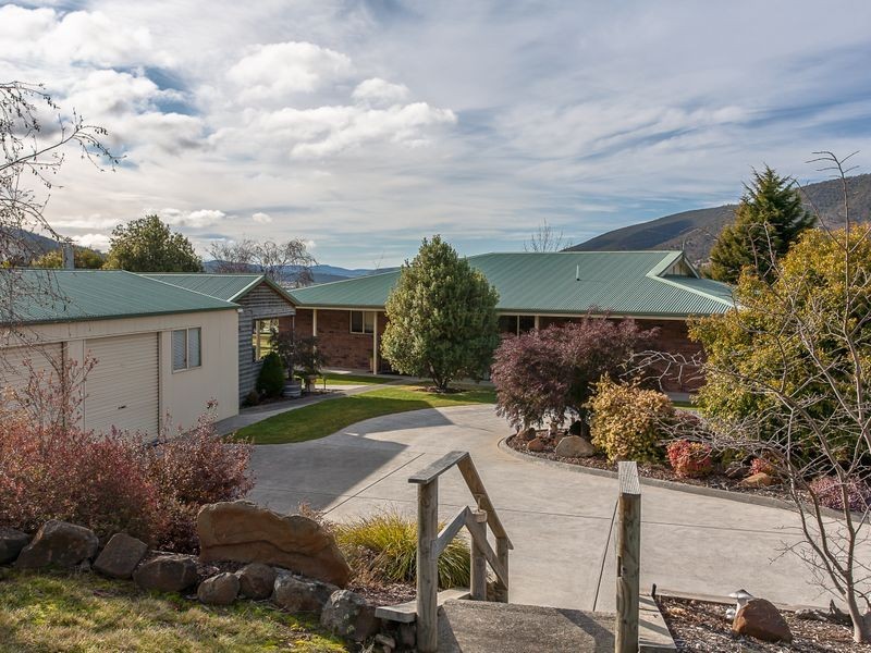 6 Pegasus Drive, Dromedary TAS 7030