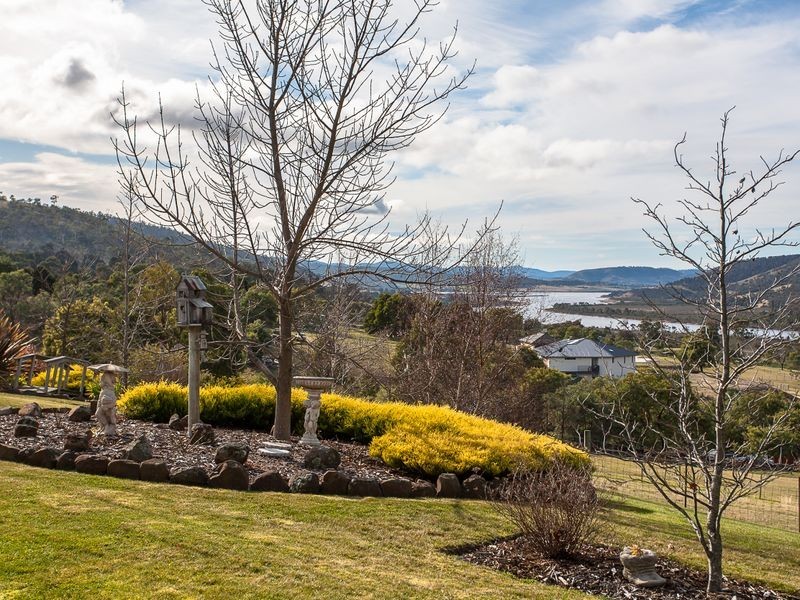 6 Pegasus Drive, Dromedary TAS 7030