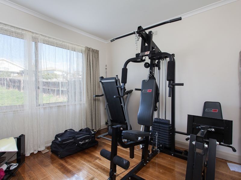 68 Renfrew Circle, Goodwood TAS 7010