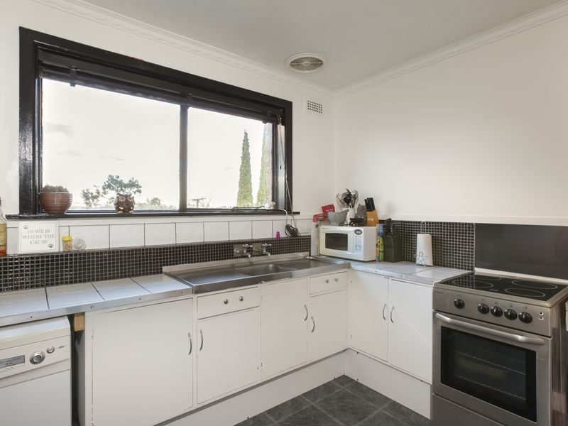 11 Kingswood Crescent, Berriedale TAS 7011