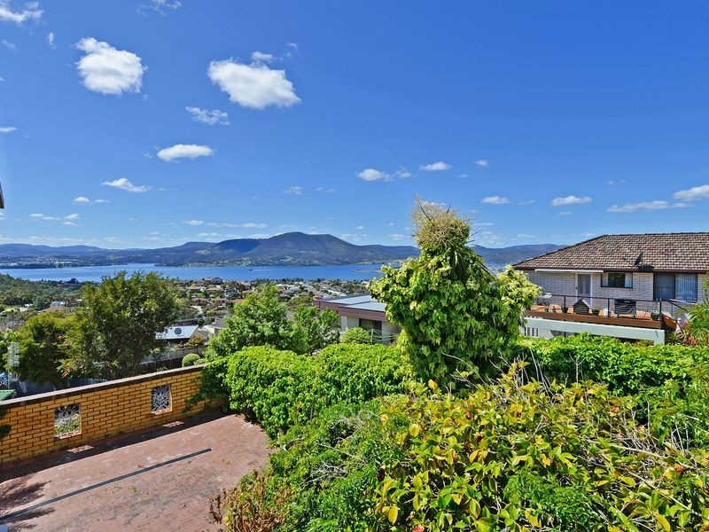 8 Binya Street, Glenorchy TAS 7010