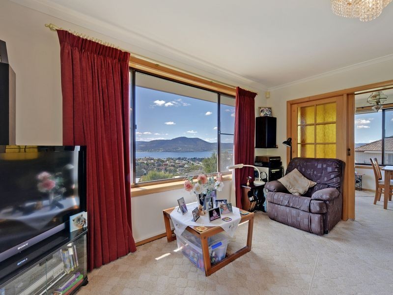 8 Binya Street, Glenorchy TAS 7010