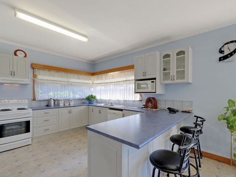 12 Tavistock Road, Austins Ferry TAS 7011