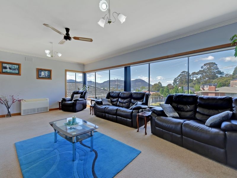 12 Tavistock Road, Austins Ferry TAS 7011