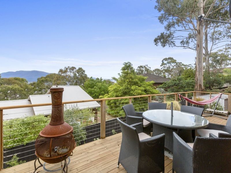 37 Robin Court, Lindisfarne TAS 7015
