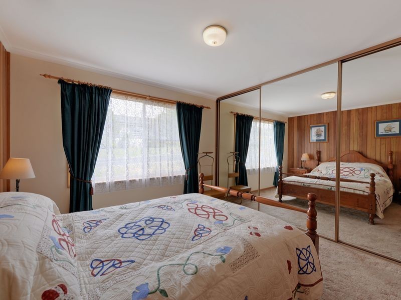 5 Arncliffe Road, Austins Ferry TAS 7011