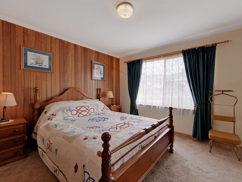 5 Arncliffe Road, Austins Ferry TAS 7011