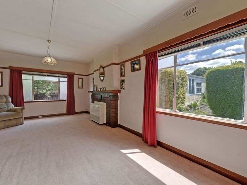 2 Gloucester Crescent, Lutana TAS 7009