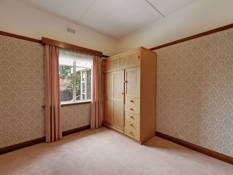 2 Gloucester Crescent, Lutana TAS 7009