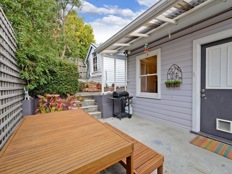 14 Gordon Avenue, Mount Stuart TAS 7000