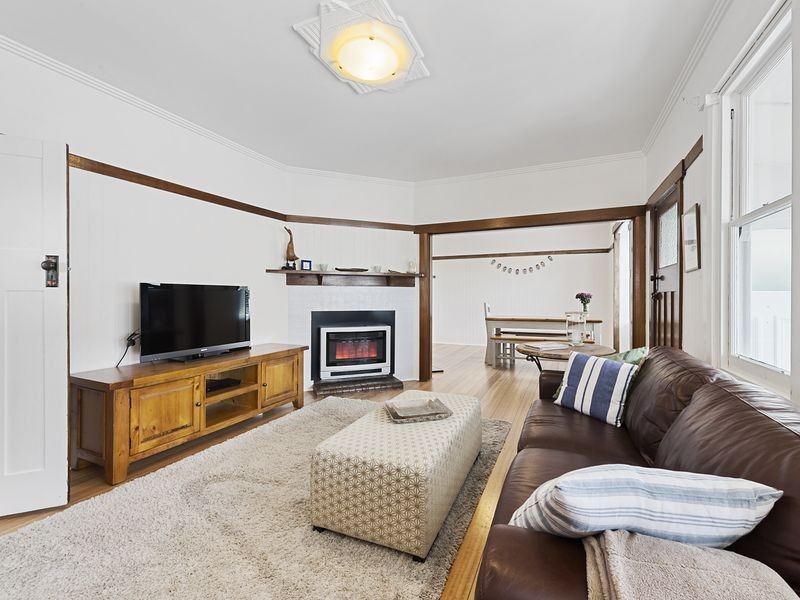 14 Gordon Avenue, Mount Stuart TAS 7000
