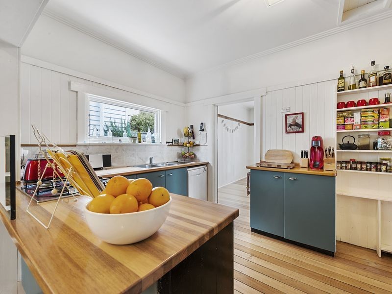 14 Gordon Avenue, Mount Stuart TAS 7000