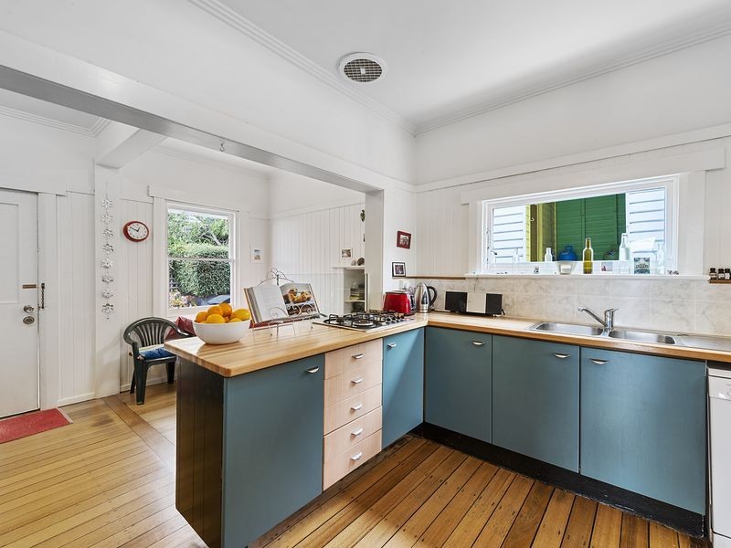 14 Gordon Avenue, Mount Stuart TAS 7000