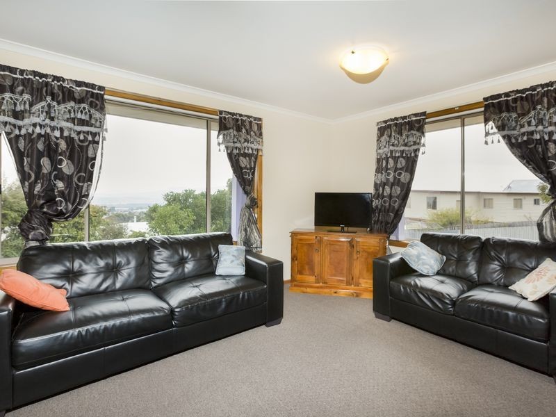 2/109 Berriedale Road, Berriedale TAS 7011