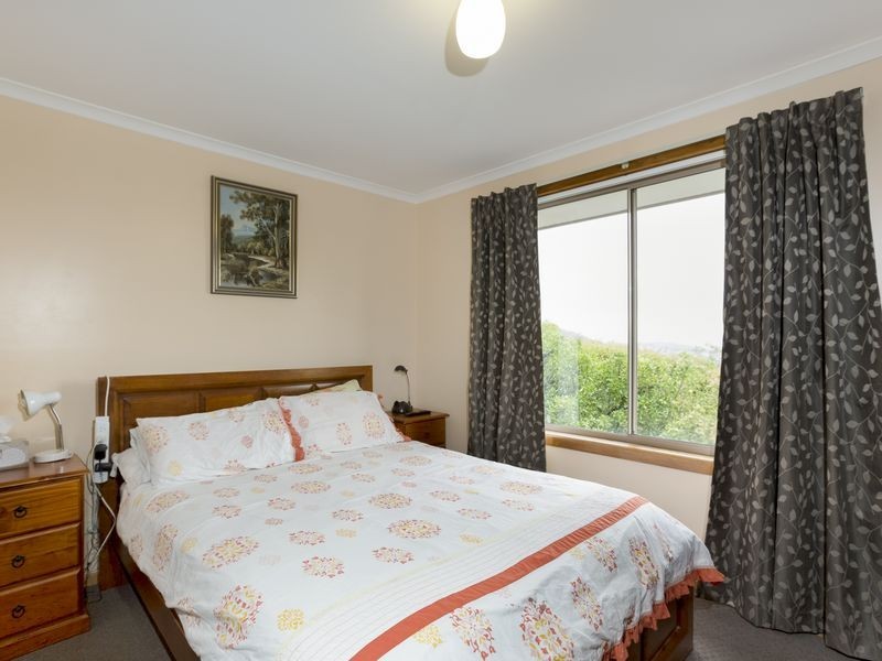 2/109 Berriedale Road, Berriedale TAS 7011