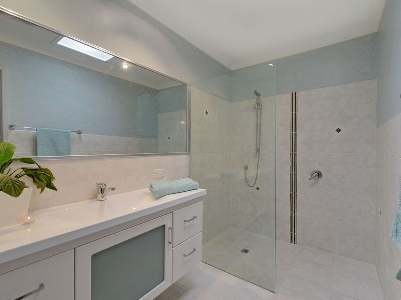 6 Tollard Court, Rokeby TAS 7019